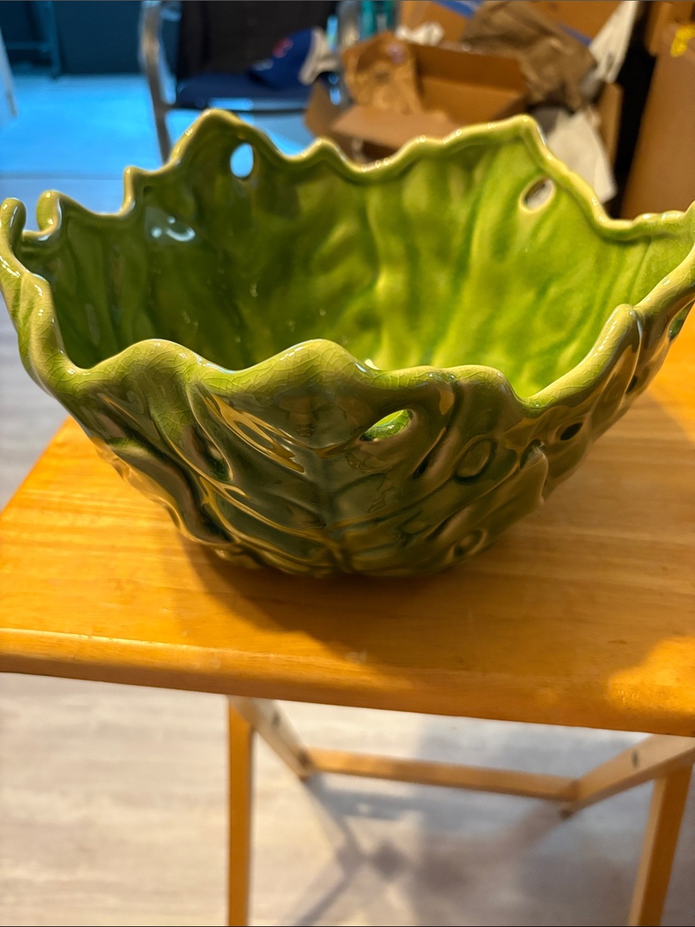 Kohl's Glossy Green Leaf-Shaped Ceramic Bowl